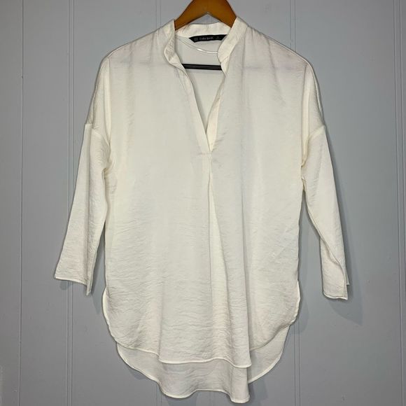 Zara Basic Blouse - Picture 1 of 3